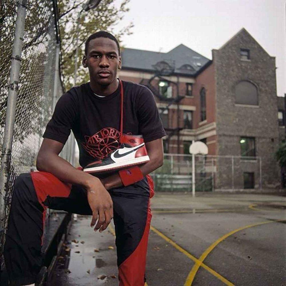 More than Sneakers “Nike X MJ23”